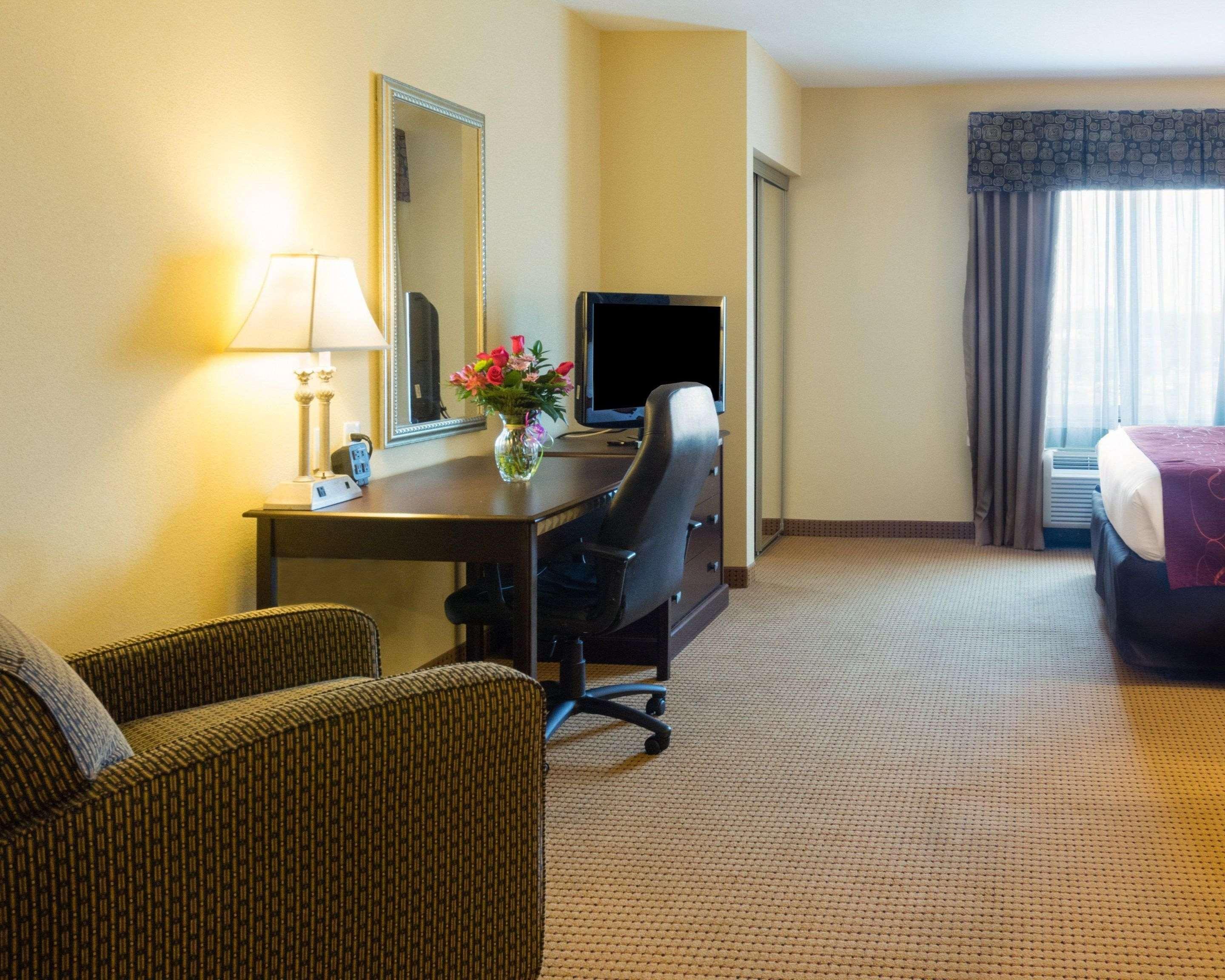 คอมฟอร์ต สวีท เฟรเดอริคส์เบิร์ก นอร์ท เฟรเดอริคสเบิร์ก Hotel เฟรเดอริกส์เบิร์ก ภายนอก รูปภาพ